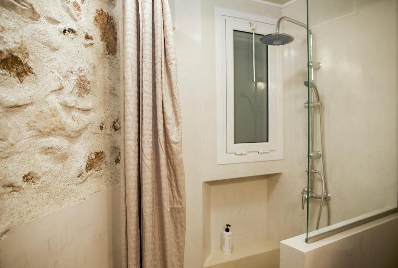 Praxitelis Luxury Apartments Atenas Exterior foto