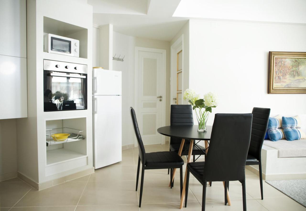 Praxitelis Luxury Apartments Atenas Exterior foto
